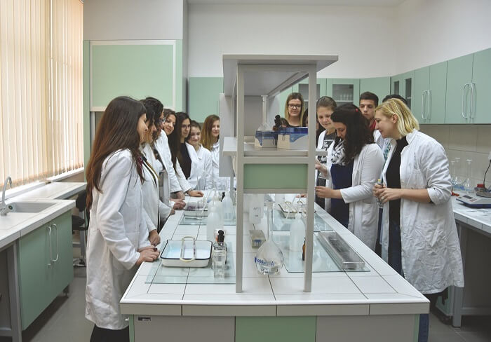 Σπουδές Ιατρικής στη Σερβία - Χωρίς Πανελλήνιες - Ιατρική σχολή Κραγκούγιεβατς